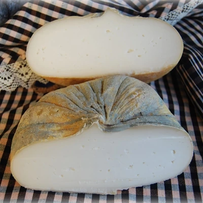 Curado de leche cruda de Cabra
