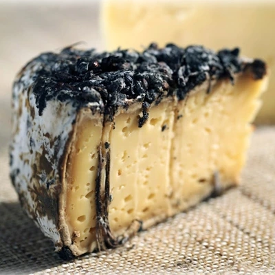 Tomme au Marc de Raisin
